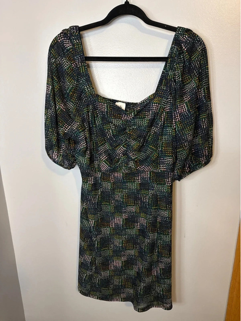 Med Cabi Elaine Dress mid length PTP 19